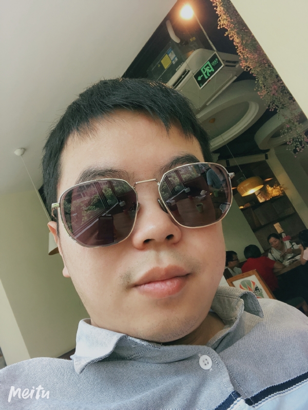 月台等路人的第一张照片--南靖交友网