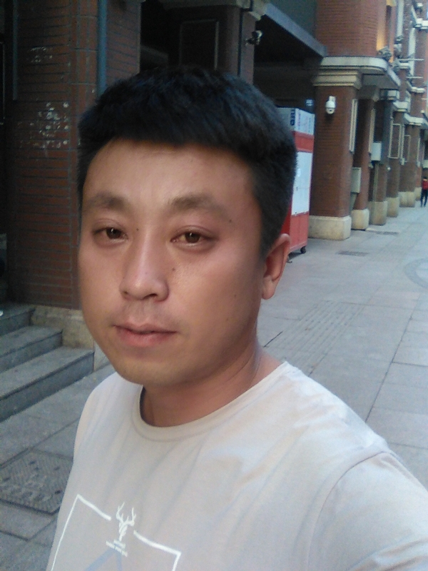 冰冷的心的第一张照片--南靖交友网