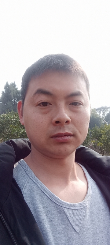 亲亲抱抱我爱你的第一张照片--南靖交友网