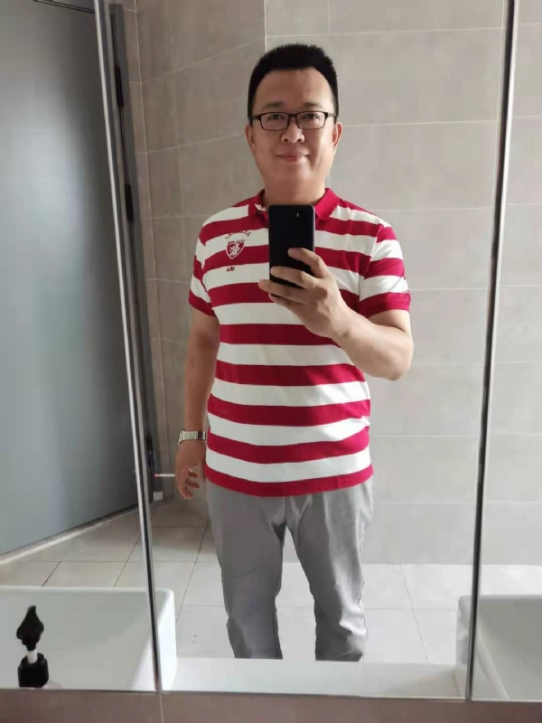 行走的打桩机的第一张照片--南靖交友网