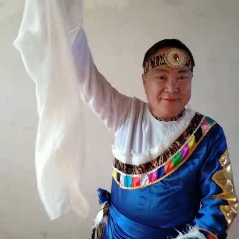 走在冷风中的第一张照片--南靖交友网