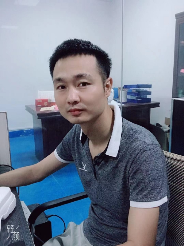 不忘初心的第一张照片--南靖交友网