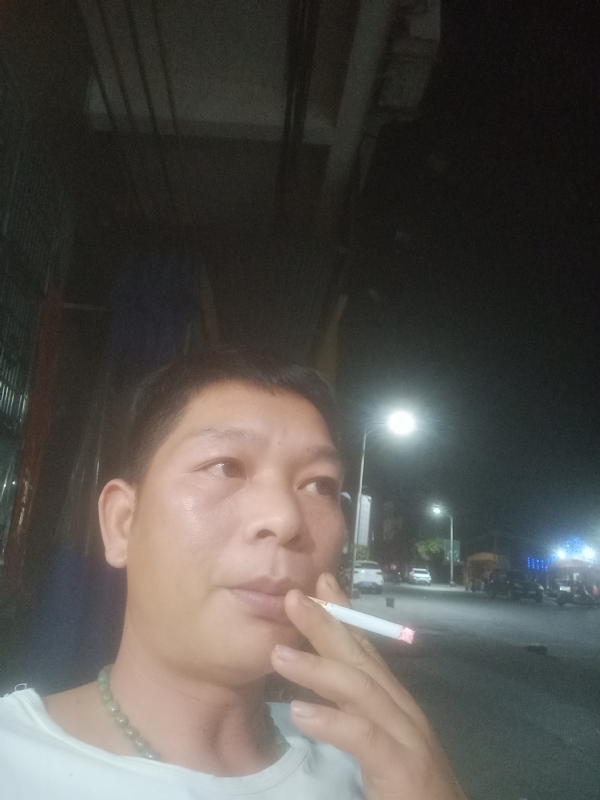 善解人意的第一张照片--南靖交友网