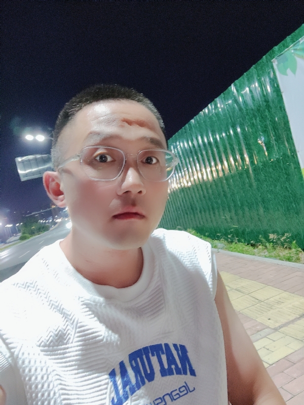 清风烈酒的第一张照片--南靖交友网