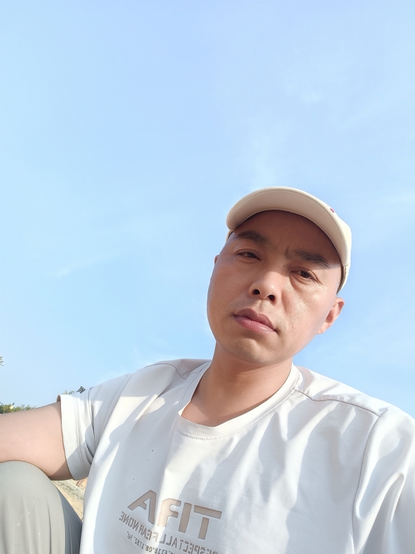 哥哥的第一张照片--南靖交友网