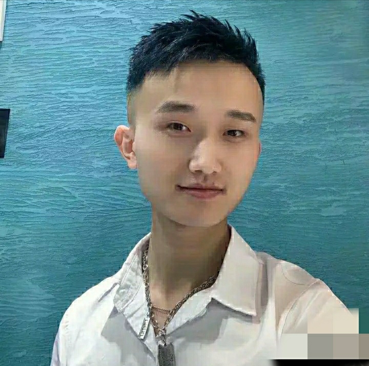 小哥哥的第一张照片--南靖交友网